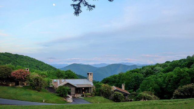 Discover a Scenic Retreat Near the Great Smoky Mountains