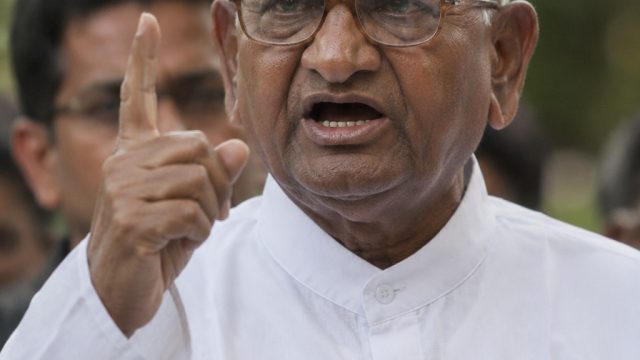 Activist Hazare to Launch Hunger Strike Over RTI Rule Modifications