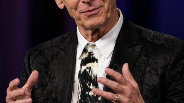John Waters Discusses AI's Role in Filmmaking and Society | regulus re zero, mandiri pinjaman, cara 