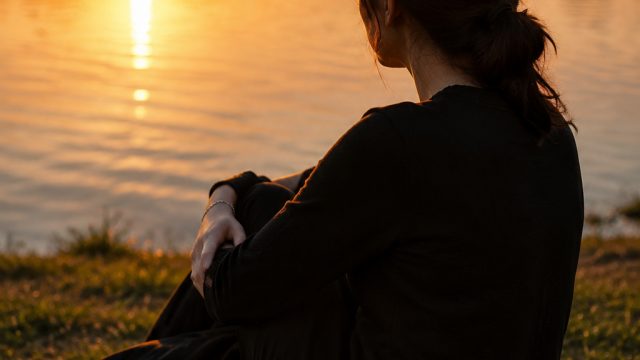 Finding Comfort in Grief: Embracing Mourning in Today's World | fafa855 rtp, bir365 slot
