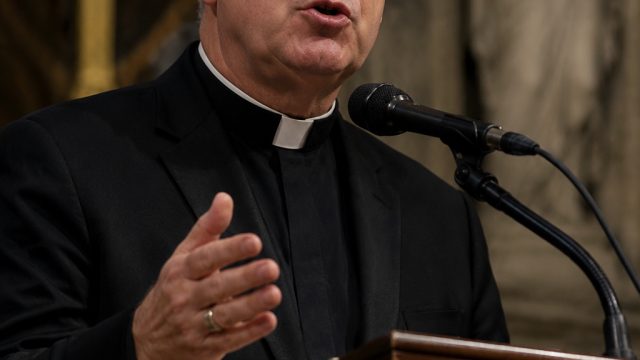 Chicago Priest's Strong Words on Gun Violence Ignite National Debate | mainan bola basket, kotak buk